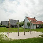 Holiday Home With 2 Bathrooms, 700 M From The Sea