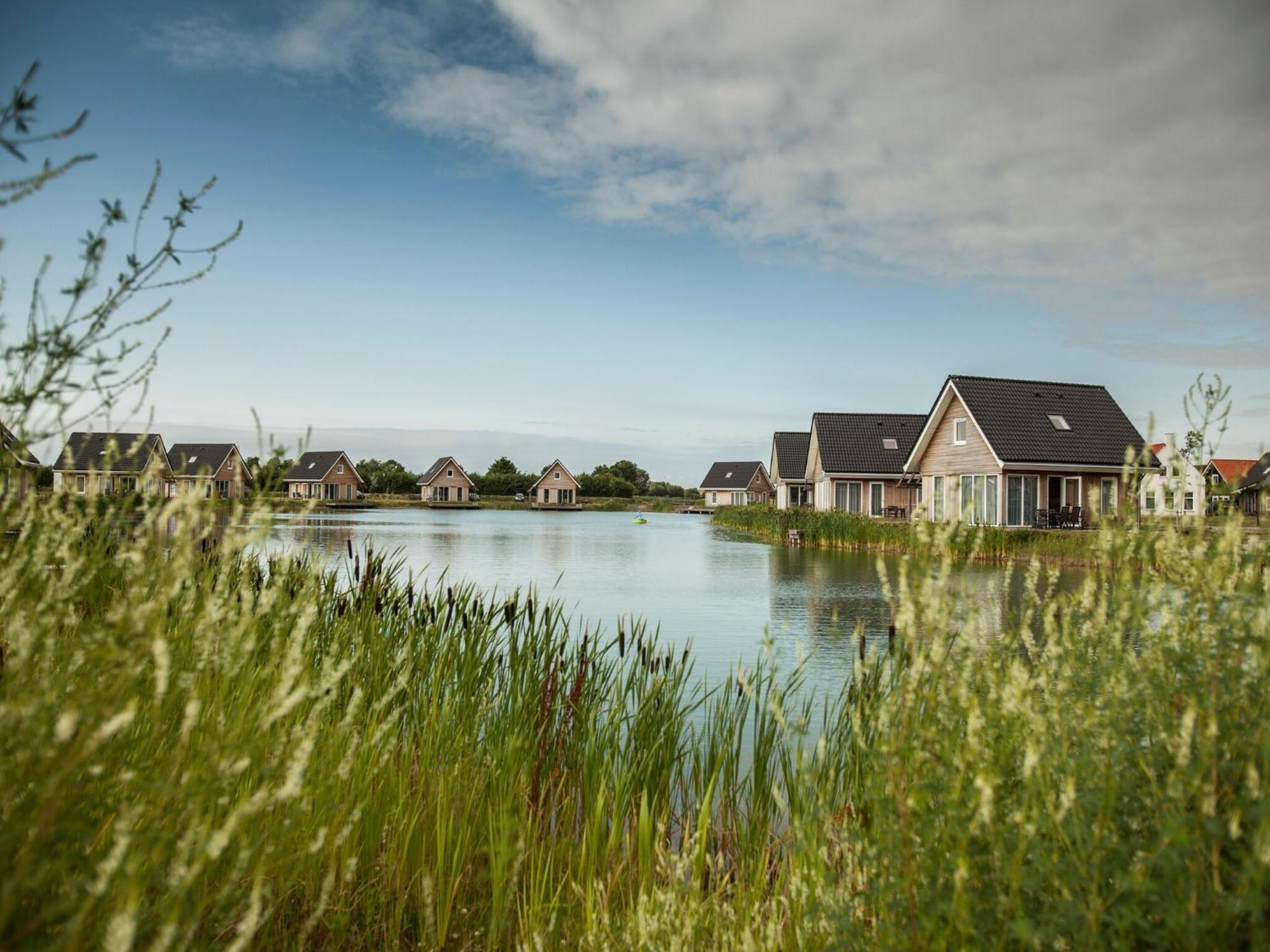 With 2 Bathrooms, 700 M From The Sea * Nieuwvliet