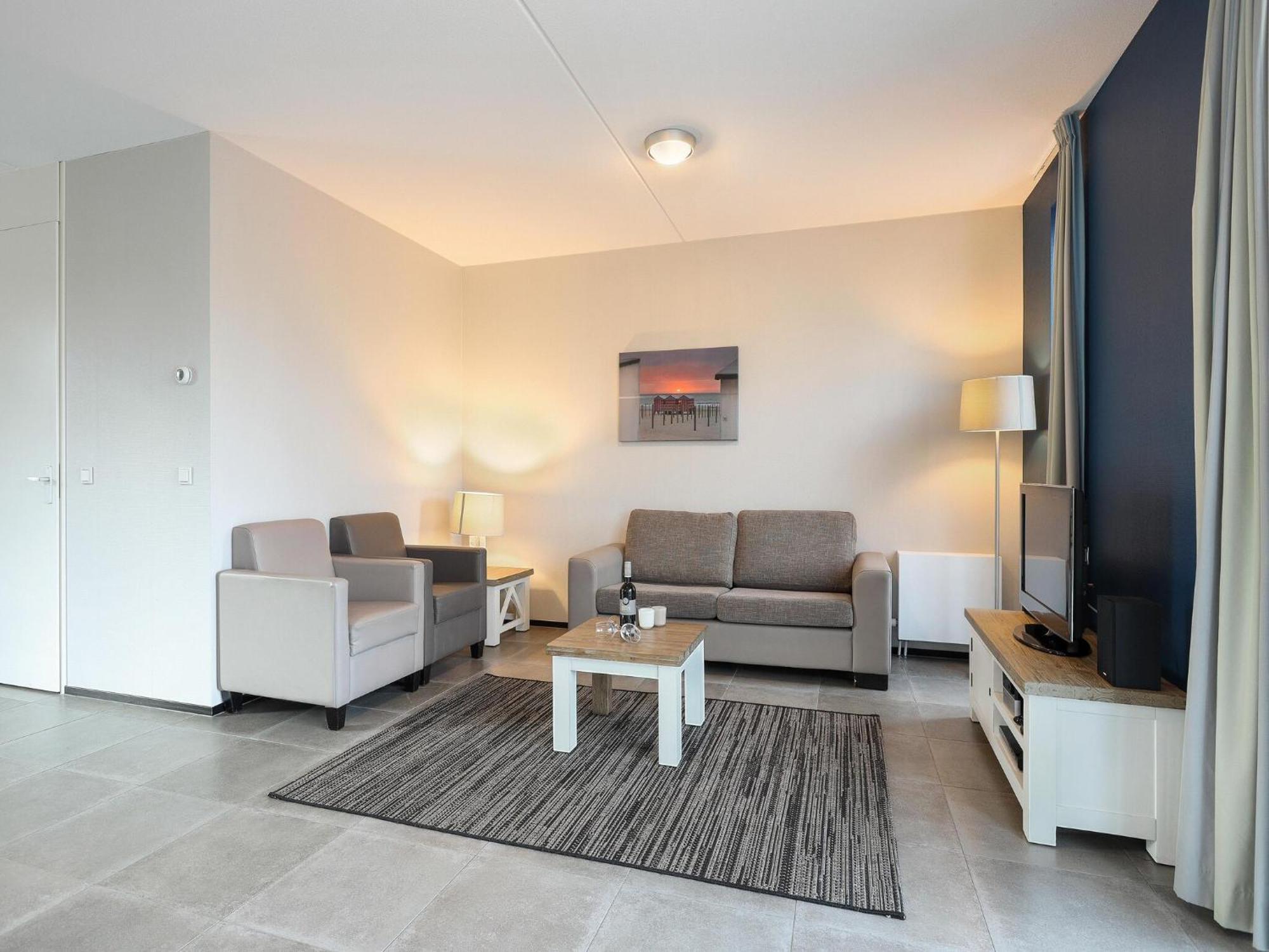 Vakantiehuis With 2 Bathrooms, 700 M From The Sea